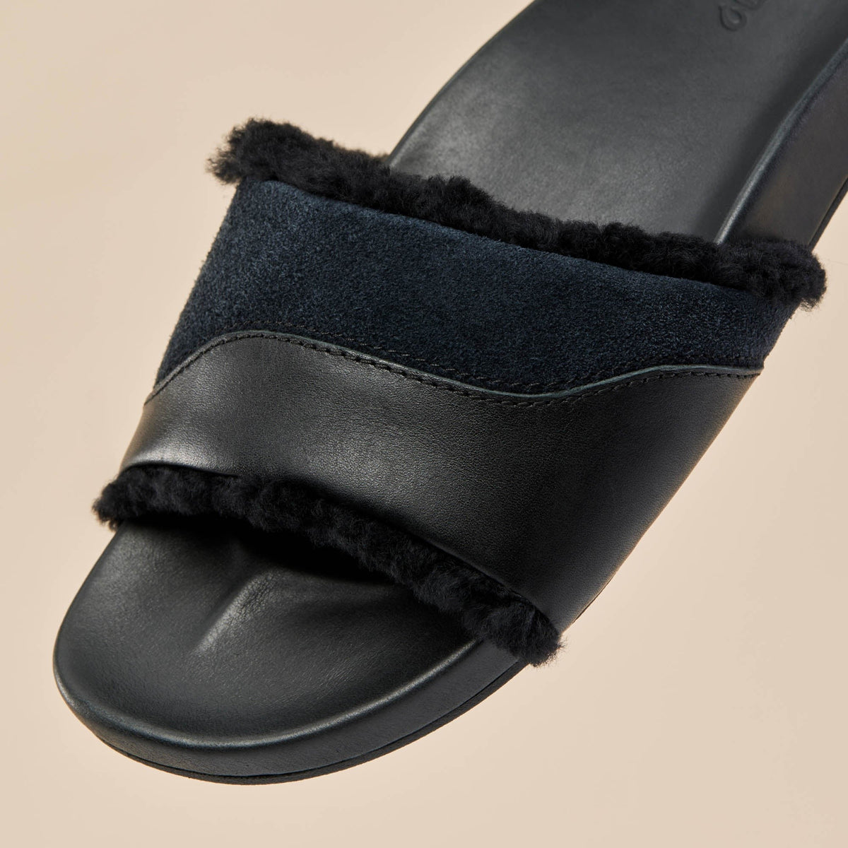 OlukaiHō‘ala Slide - Black