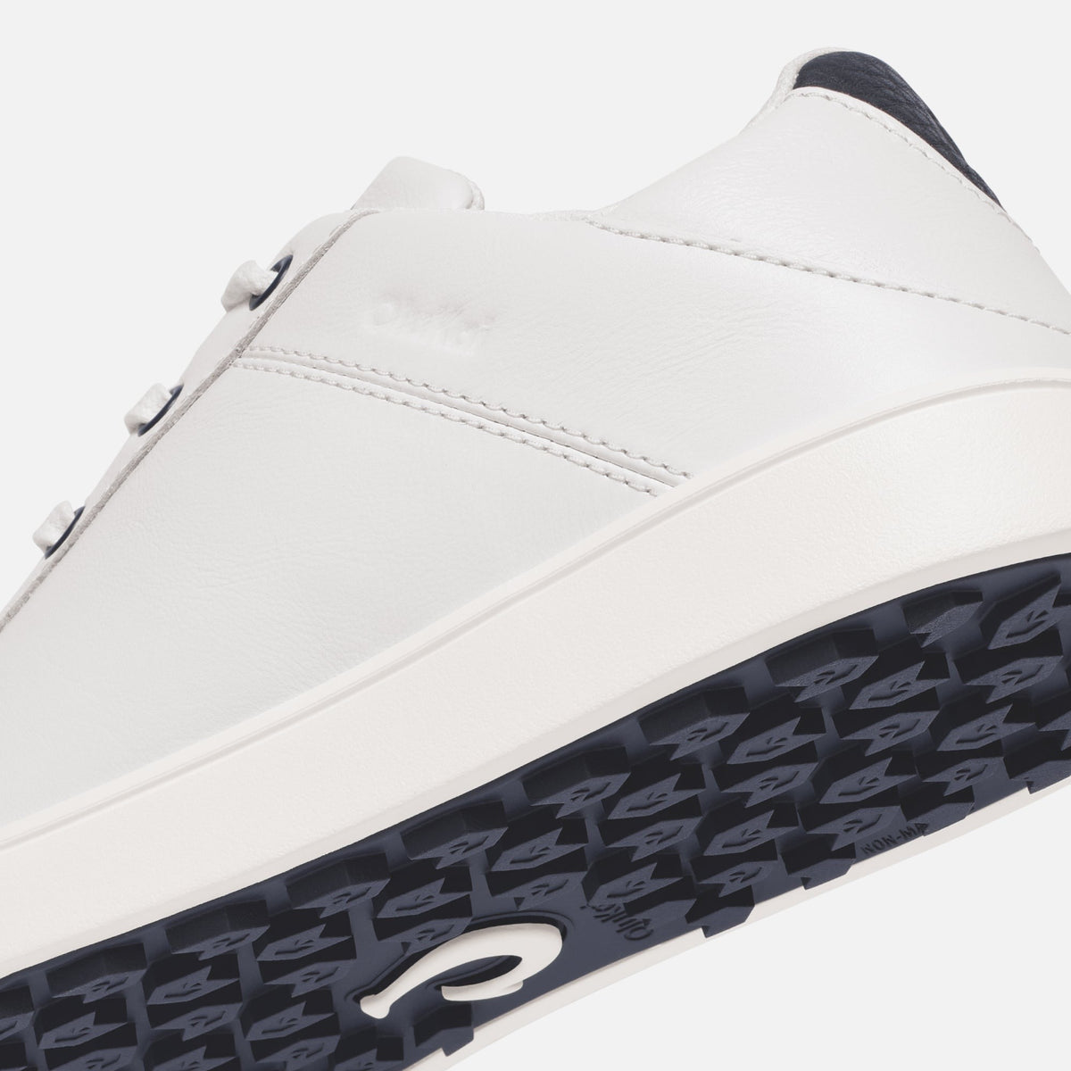 Puakea - Bright White / Trench Blue