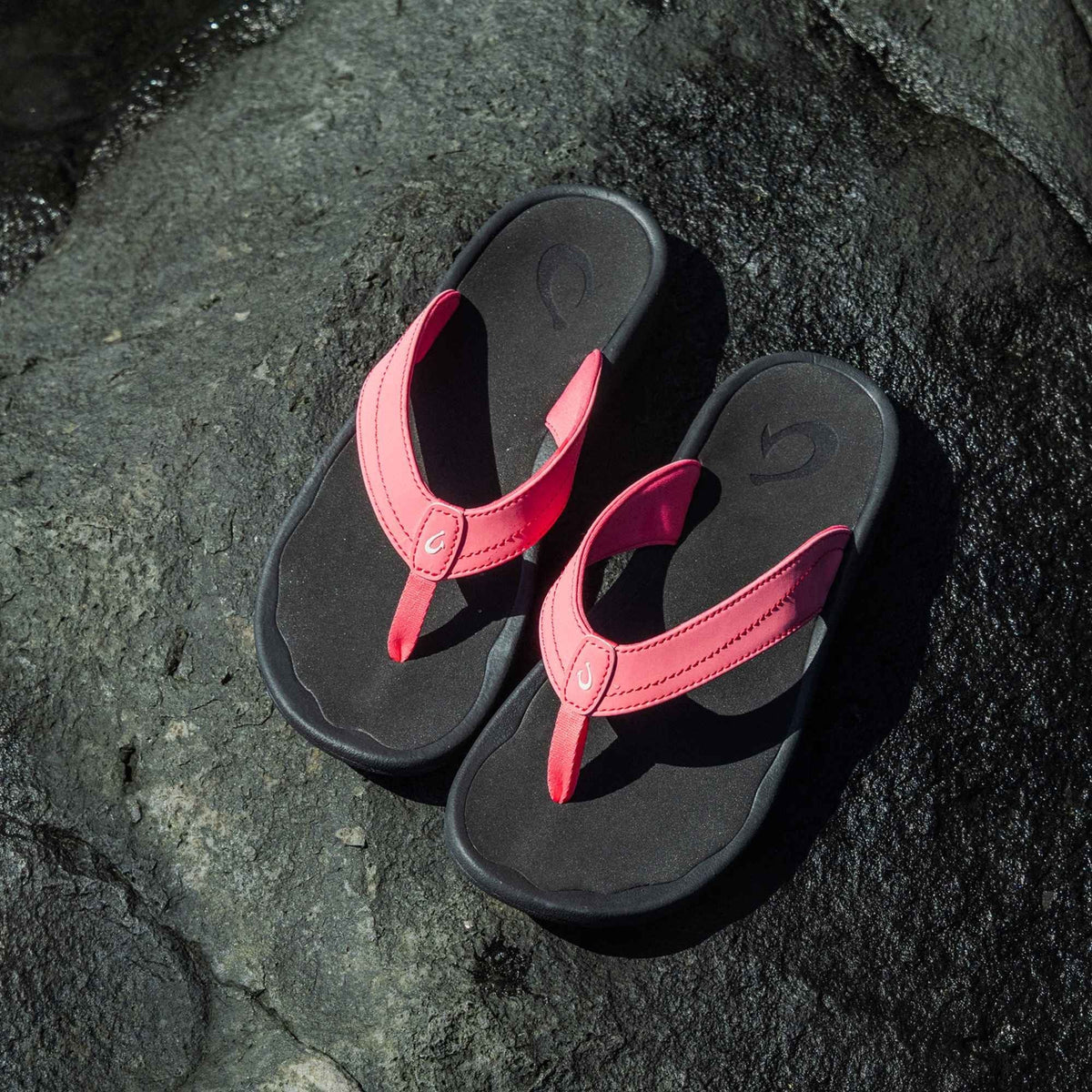 Olukai‘Ohana - Hot Pink / Black